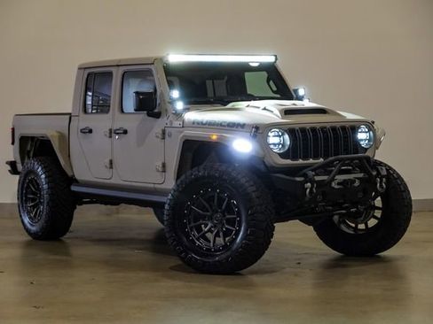 Used 2025 Jeep Gladiator Rubicon w/ Safety Group image 8