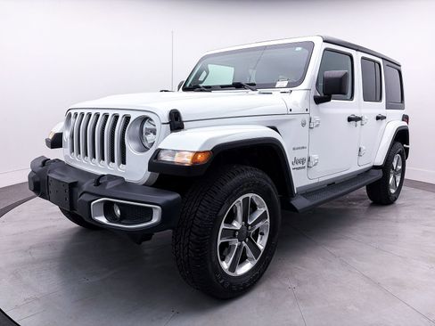 Used 2019 Jeep Wrangler Unlimited Sahara AWD/4WD image 10