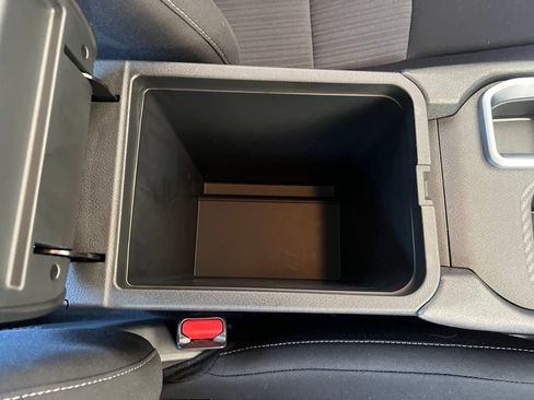 Certified 2023 Nissan Sentra SV FWD image 23
