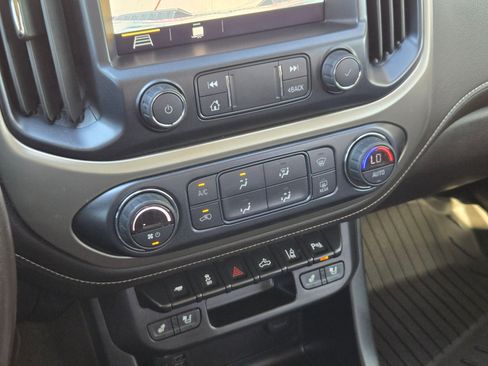 Certified 2021 GMC Canyon Denali image 19