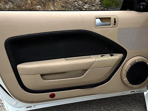 Used 2007 Ford Mustang GT image 17