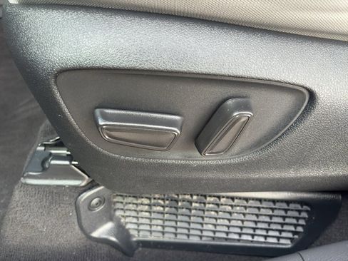 Used 2024 Toyota Sienna LE image 10