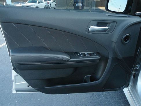 Used 2023 Dodge Charger R/T w/ Blacktop Package image 12