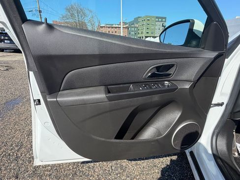 Used 2012 Chevrolet Cruze Eco image 11