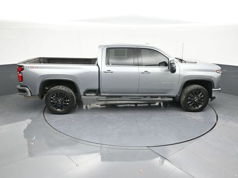 Used 2025 Chevrolet Silverado 2500 LTZ w/ LTZ Plus Package image 54