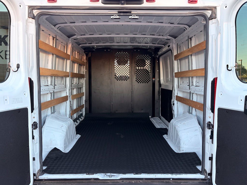 Used 2025 RAM ProMaster 2500 w/ U-Haul Equipment Group FWD image 15