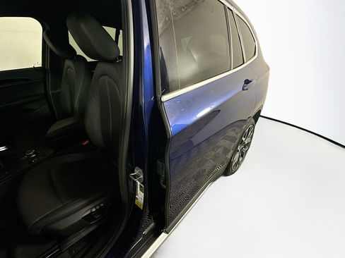 Used 2020 BMW X1 sDrive28i w/ Convenience Package FWD image 12