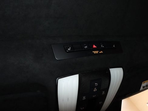 Used 2018 Mercedes-Benz AMG GT R image 52