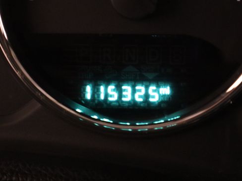 Used 2014 Jeep Wrangler Altitude image 19