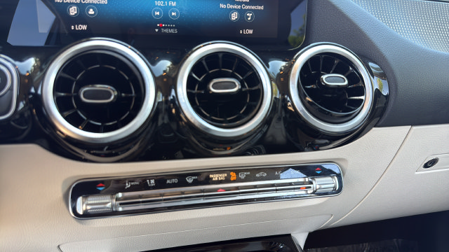 Used 2022 Mercedes-Benz GLA 250 image 23