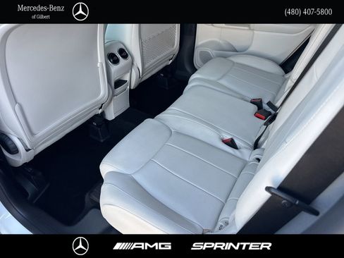 Certified 2022 Mercedes-Benz GLB 250 w/ Premium Package Lite image 23