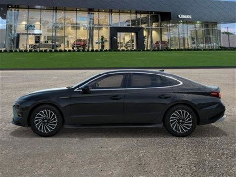 New 2025 Hyundai Sonata SEL image 3