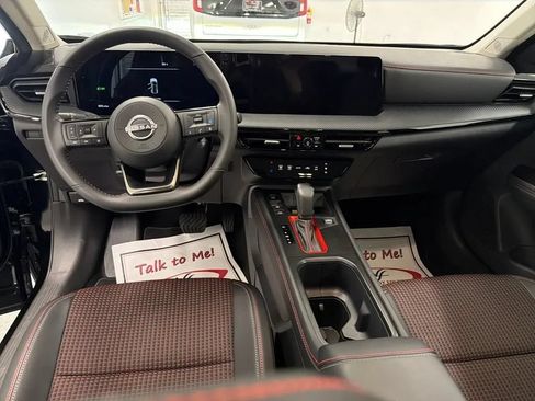 Used 2026 Nissan Kicks SR FWD image 13