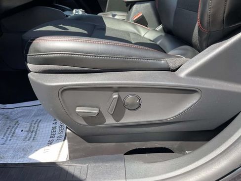 Certified 2025 Ford Escape ST-Line AWD/4WD image 22