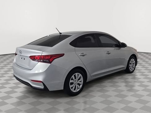 Used 2022 Hyundai Accent SE FWD image 8