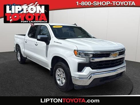 Used 2025 Chevrolet Silverado 1500 LT RWD image 1