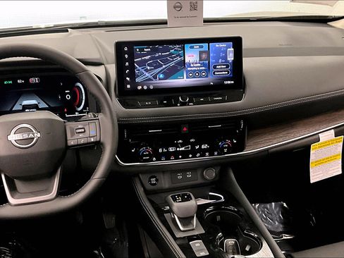 New 2026 Nissan Rogue Platinum w/ Platinum Premium Package AWD/4WD image 15