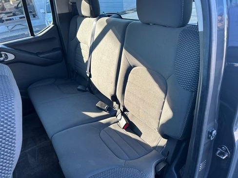 Used 2013 Nissan Frontier PRO-4X image 19