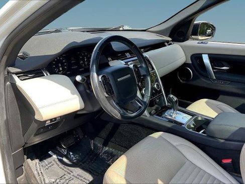 Used 2020 Land Rover Discovery Sport SE AWD/4WD image 16