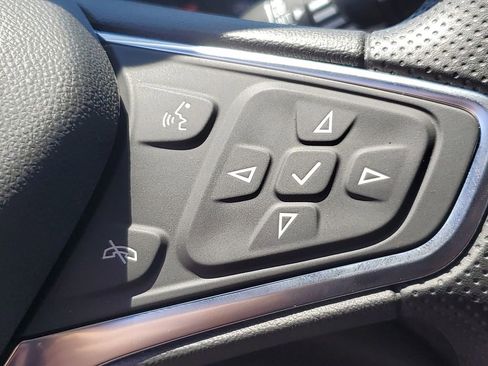 Used 2024 Chevrolet Malibu LT FWD image 12