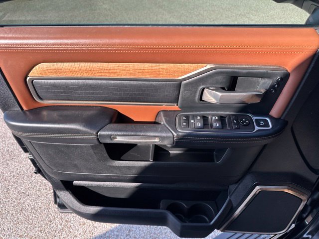 Used 2020 RAM 2500 Limited AWD/4WD image 32