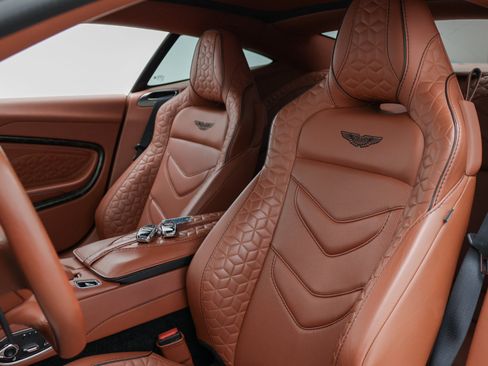 Used 2019 Aston Martin DBS Superleggera RWD image 54