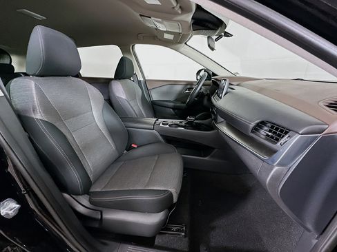 Used 2023 Nissan Rogue SV AWD/4WD image 29
