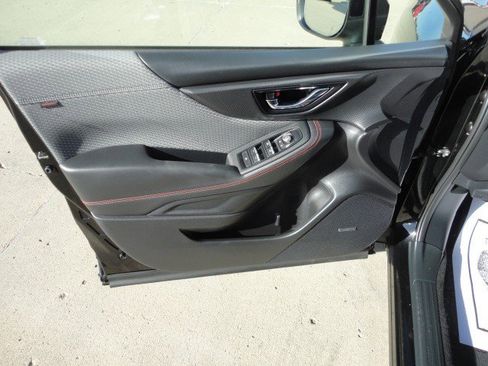 Used 2023 Subaru Forester Sport image 3