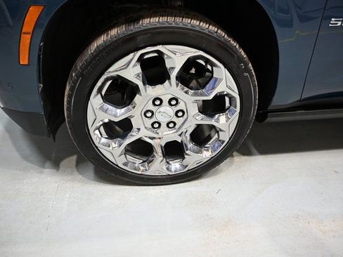 New 2026 Chevrolet Suburban High Country w/ LPO, Chrome Package image 31