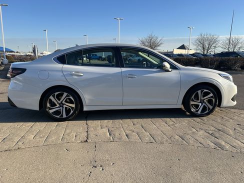 Used 2022 Subaru Legacy Limited image 8