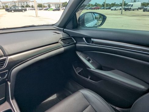 Used 2022 Honda Accord Sport image 18