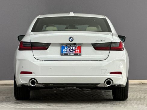 Used 2026 BMW 330i Sedan w/ Premium Package RWD image 9