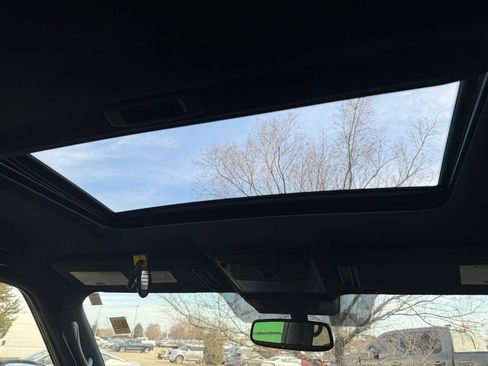 Used 2023 Nissan Armada SL w/ Midnight Edition Package image 18