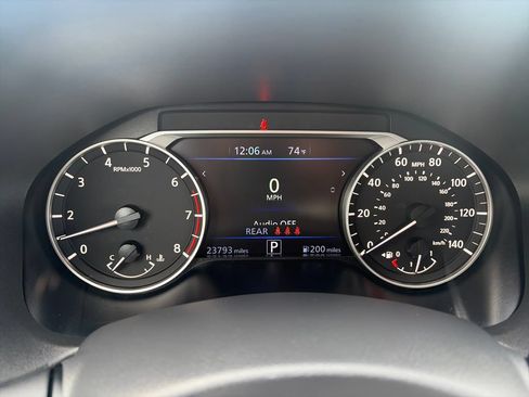 Used 2024 Nissan Altima 2.5 SV AWD/4WD image 16