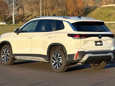 New 2026 Volkswagen Tiguan S AWD/4WD image 5