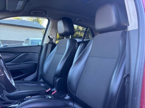 Used 2019 Buick Encore Preferred image 21