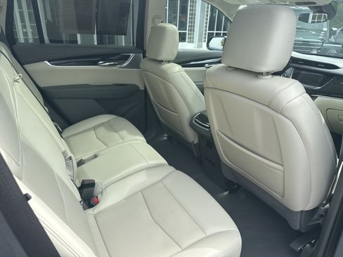 Used 2023 Cadillac XT6 Premium Luxury AWD/4WD image 32