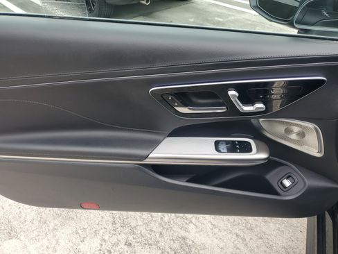 Used 2025 Mercedes-Benz CLE 300 4MATIC Coupe image 15