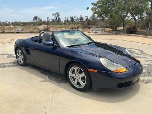 Used 2001 Porsche Boxster RWD image 9