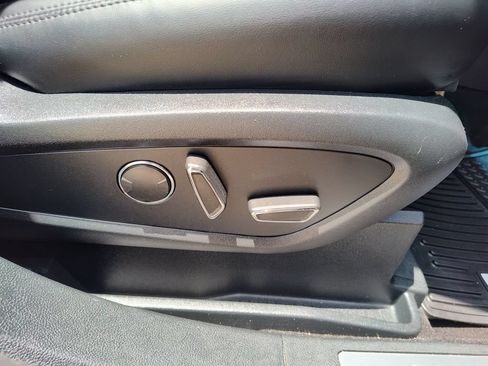 Used 2019 Lincoln Nautilus Reserve FWD image 34