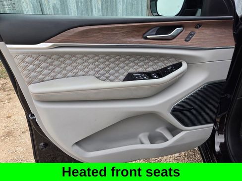 Used 2022 Jeep Grand Cherokee Summit w/ Advanced Protech Group IV image 18