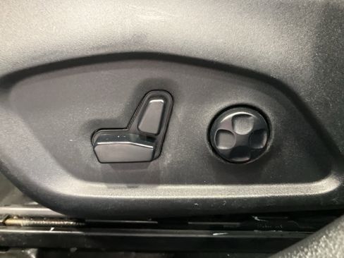 Used 2020 Jeep Compass Limited image 11