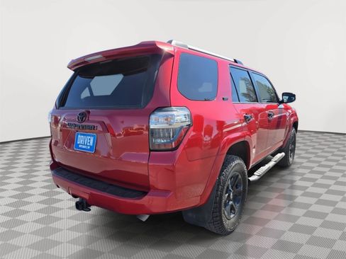 Used 2021 Toyota 4Runner SR5 AWD/4WD image 4