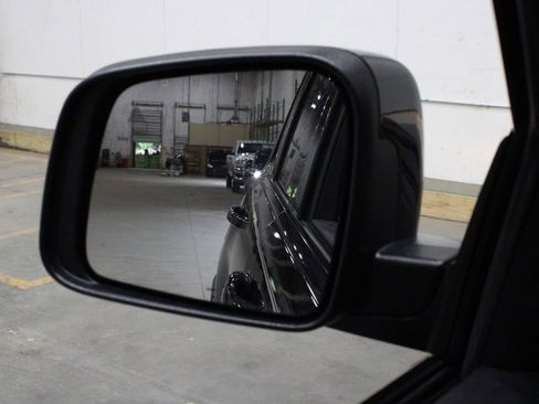 Used 2019 Jeep Grand Cherokee Laredo image 42