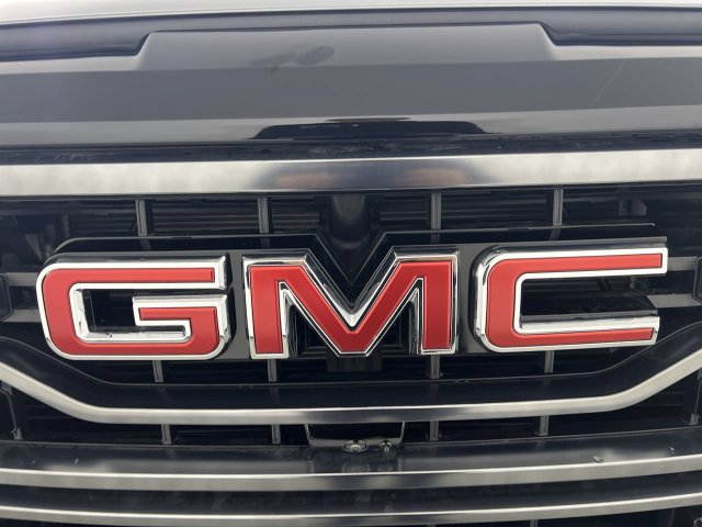 Used 2026 GMC Sierra 1500 AT4 w/ AT4 Preferred Package AWD/4WD image 32