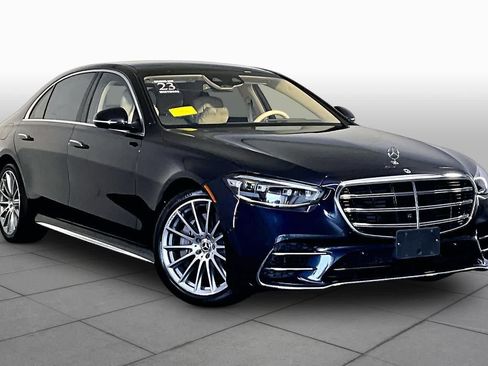 Used 2023 Mercedes-Benz S 580 4MATIC Sedan image 3