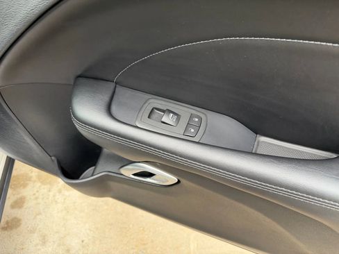 Used 2019 Dodge Challenger R/T w/ Plus Package image 37