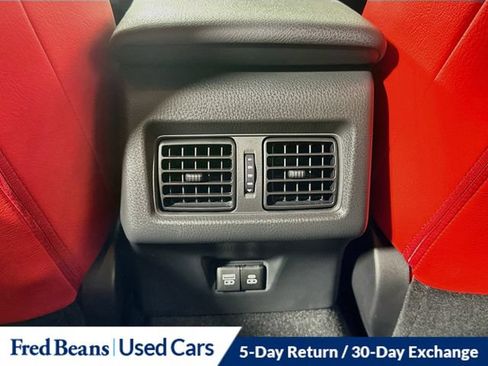 Used 2025 Toyota Camry SE AWD/4WD image 30