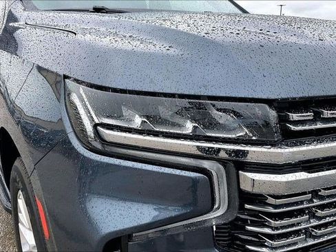 Used 2021 Chevrolet Suburban Premier w/ Premium Package RWD image 36