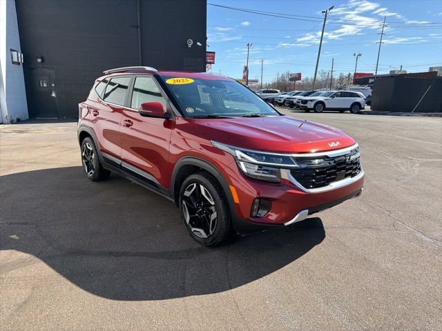 Used 2025 Kia Seltos SX w/ SX Sunroof Package AWD/4WD image 1